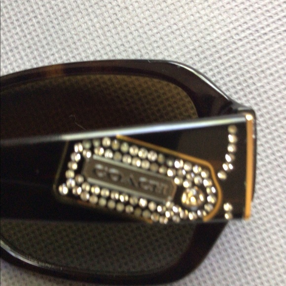 Coach sunglasses with the case - Picture 6 of 14